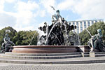 Восточный Берлин. Фонтан Дружбы народов «Brunnen von Vkerfreundschaft».
