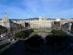 Площадь Каталонии - главная площадь в Барселоне.  Утренний вид с балкона отеля.